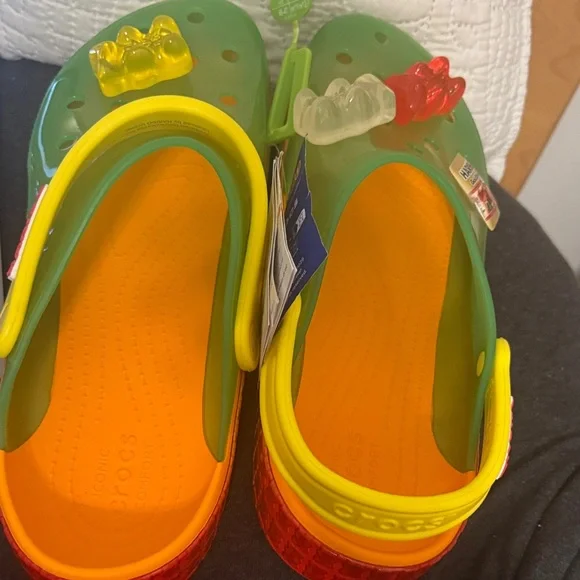 NWOB HARIBO Gummy Bear crocs - size 5 men and 7 women - Picture 2 of 10